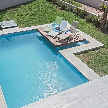 Petreris Enas - Stunning 3 Bedroom With Pool - Short Walk To Nissi Avenue Agia Napa
